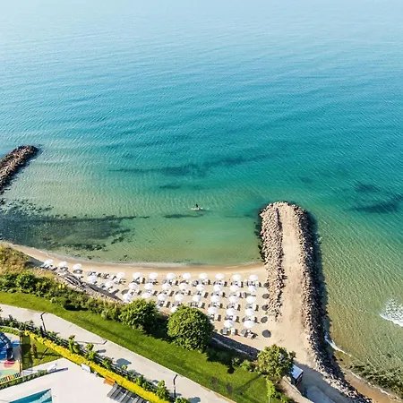 Voya Hotel